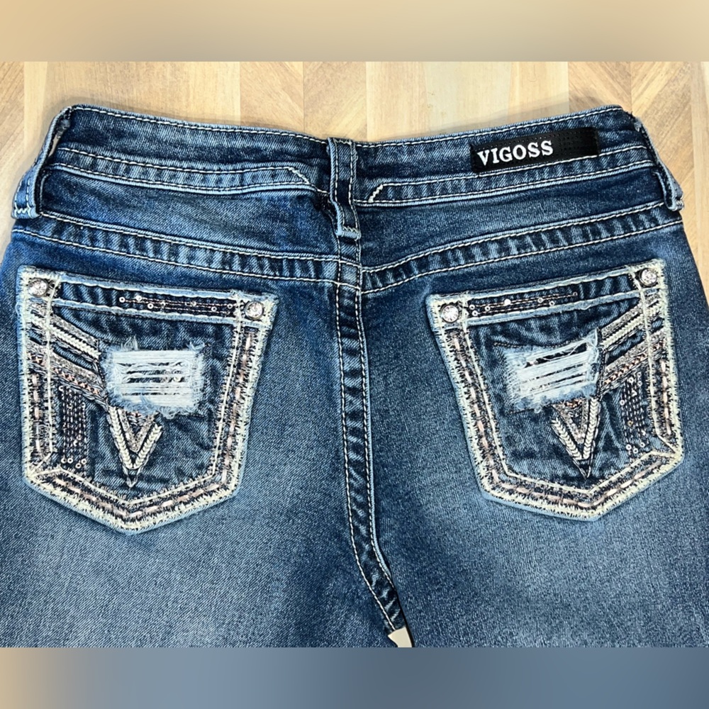 Vigoss Jeans Heritage Fit Bootcut Size 4 Distressed Thick Stitch Embellished